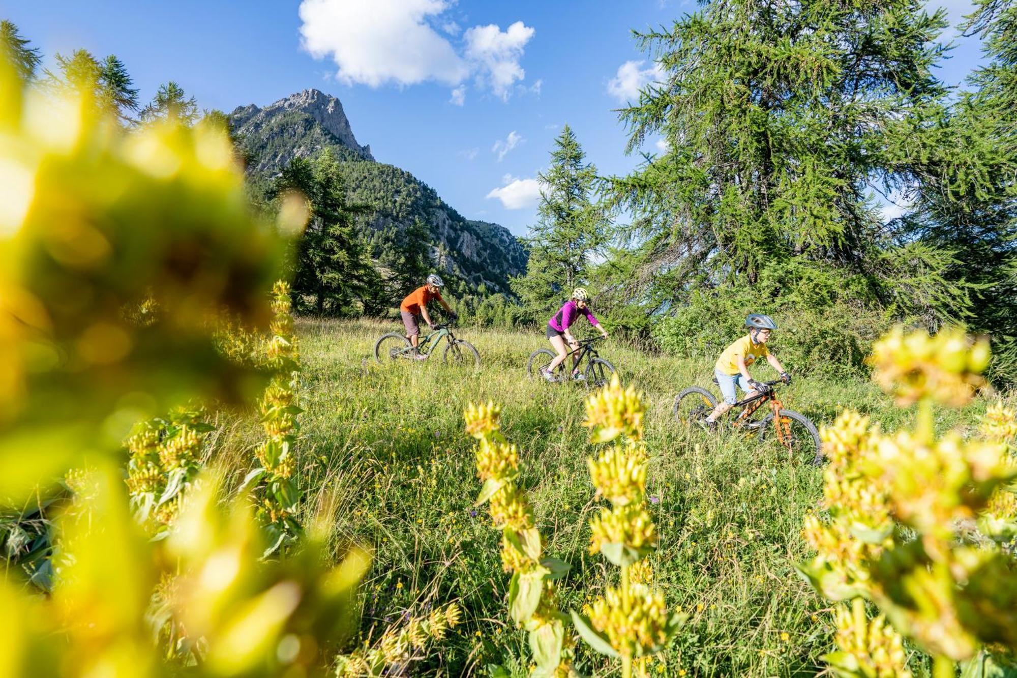 Villages Clubs Du Soleil - Montgenèvre Екстериор снимка