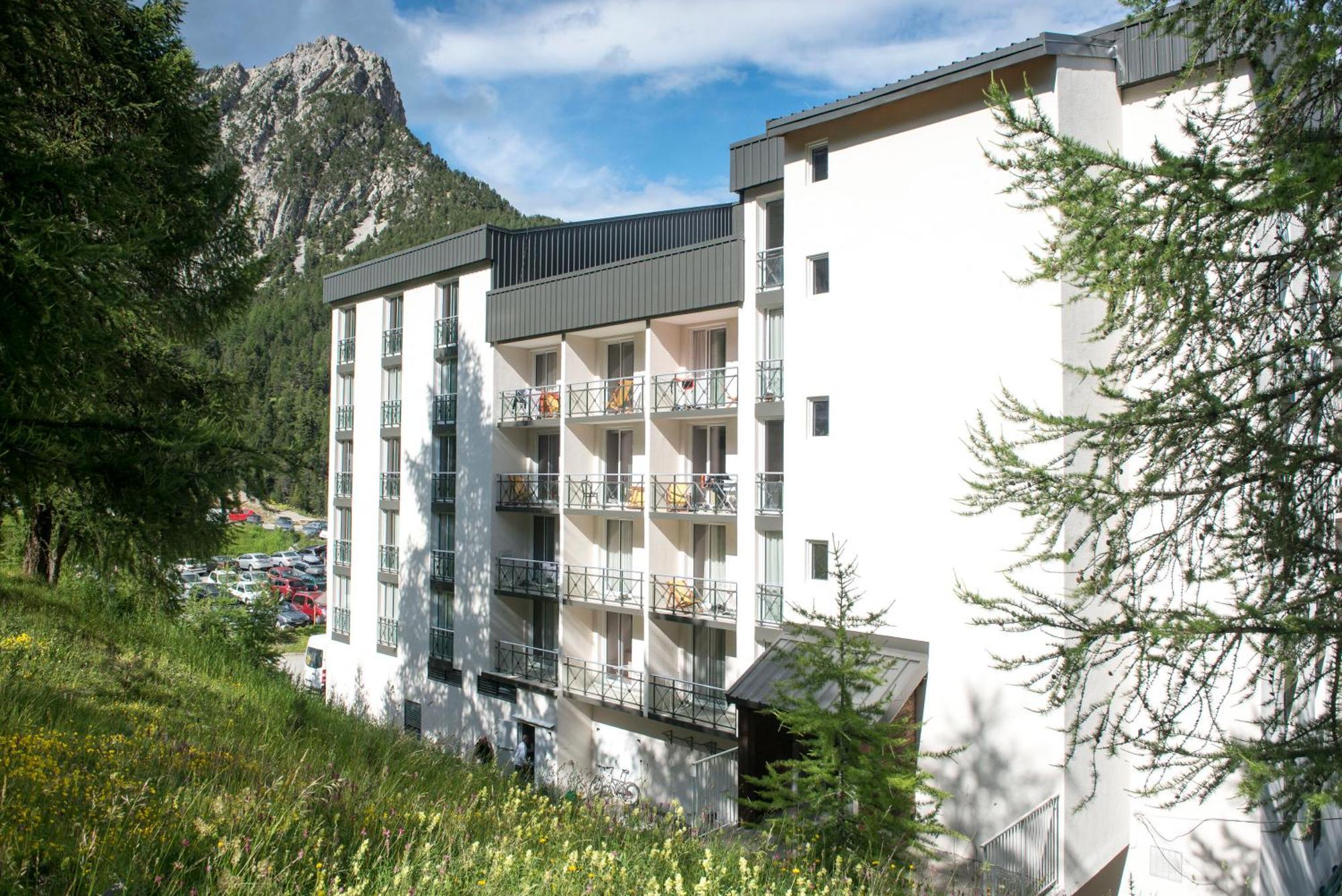 Villages Clubs Du Soleil - Montgenèvre Екстериор снимка